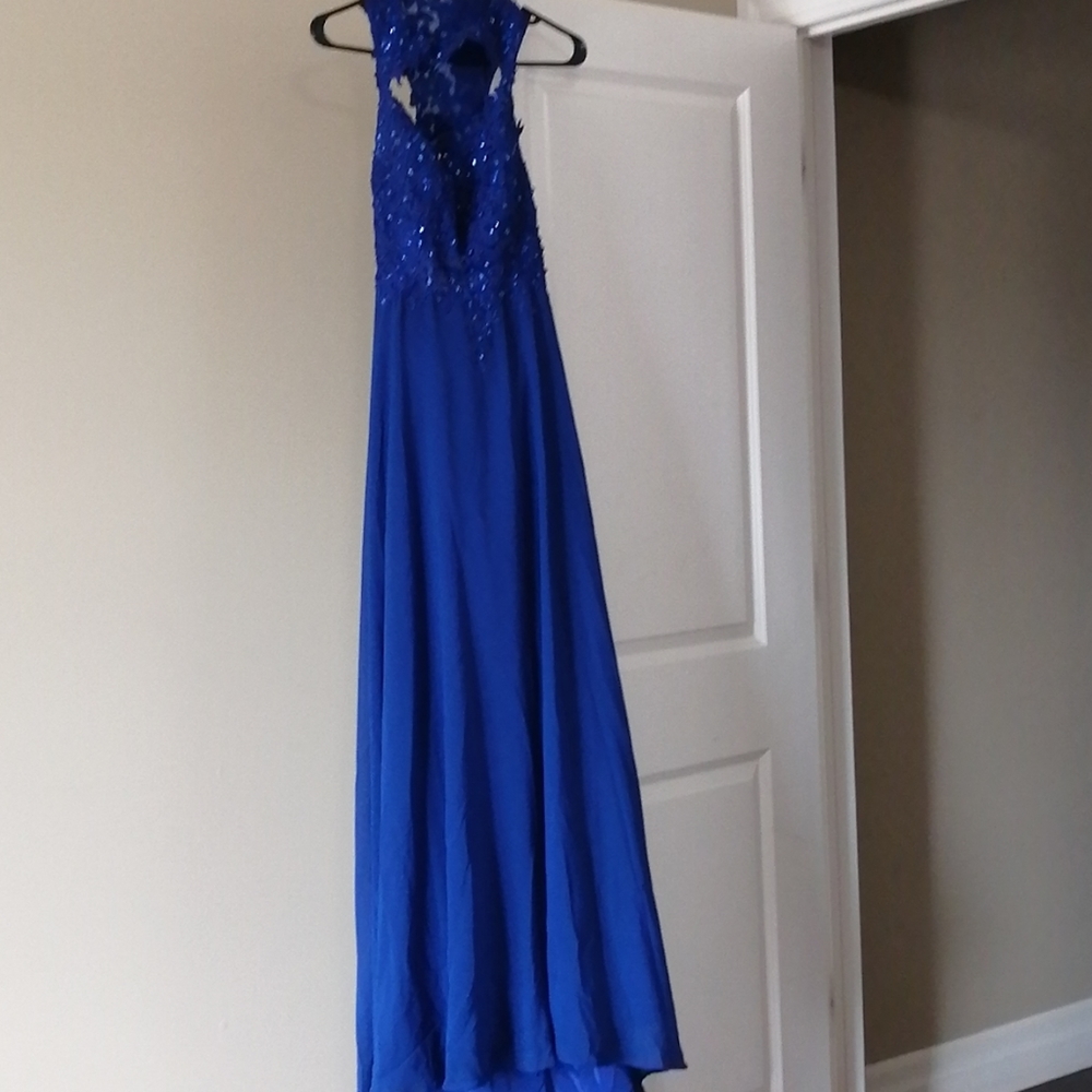 Dress - Picture 2 of 3